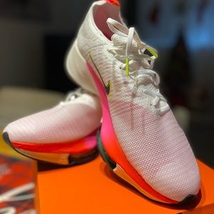 Shoes 11.5 new with the box